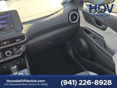 2022 Hyundai KONA SE