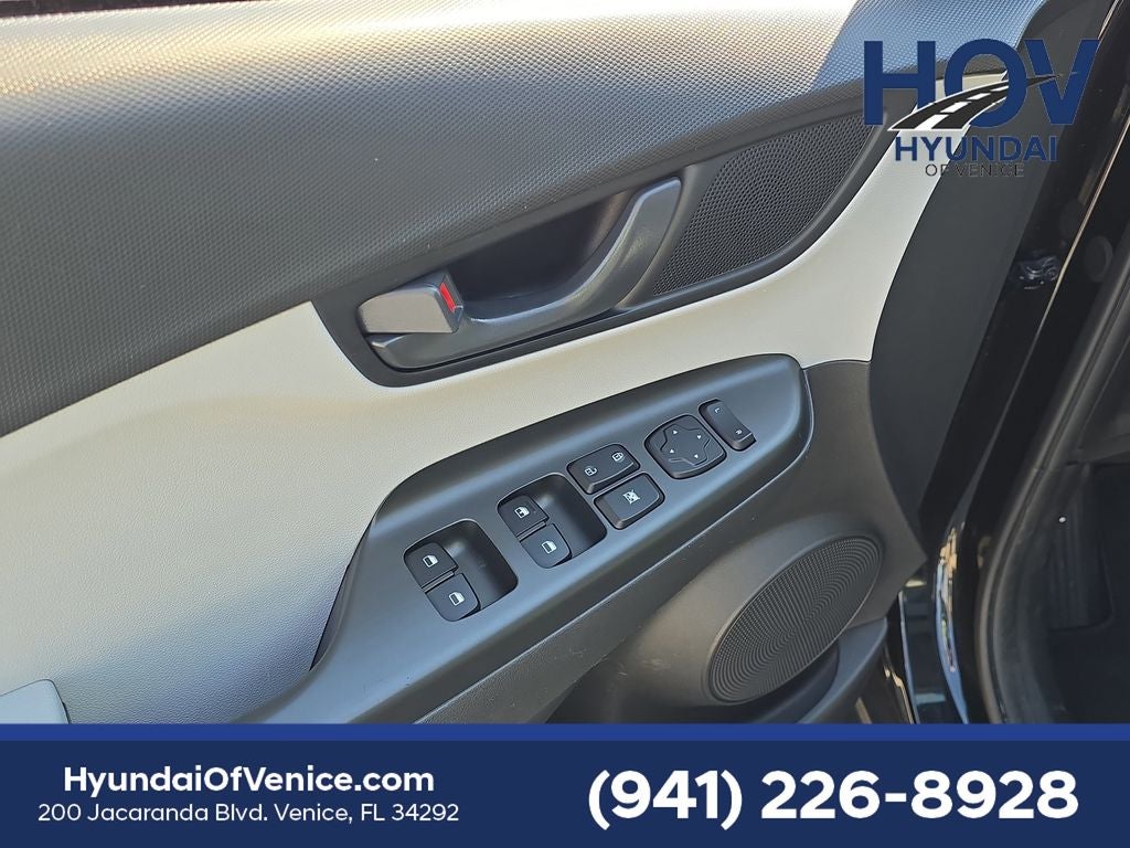 2022 Hyundai KONA SE