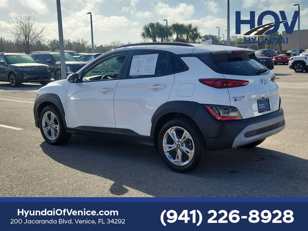 2022 Hyundai KONA SEL