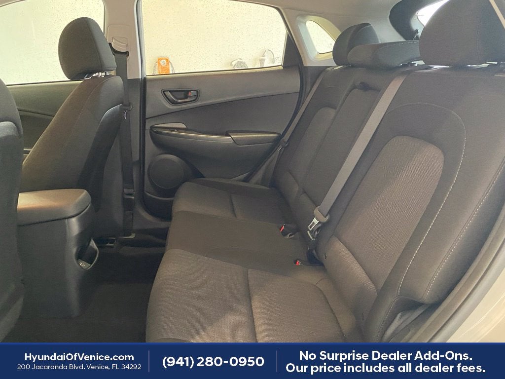 2023 Hyundai KONA SEL