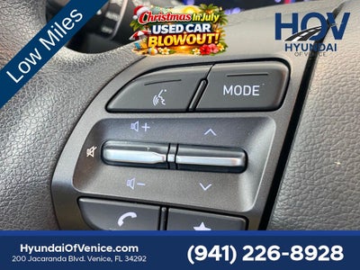2023 Hyundai KONA SEL