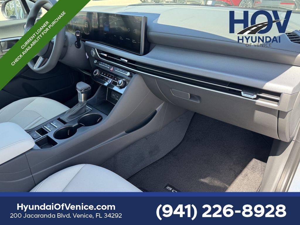 2025 Hyundai SONATA SE