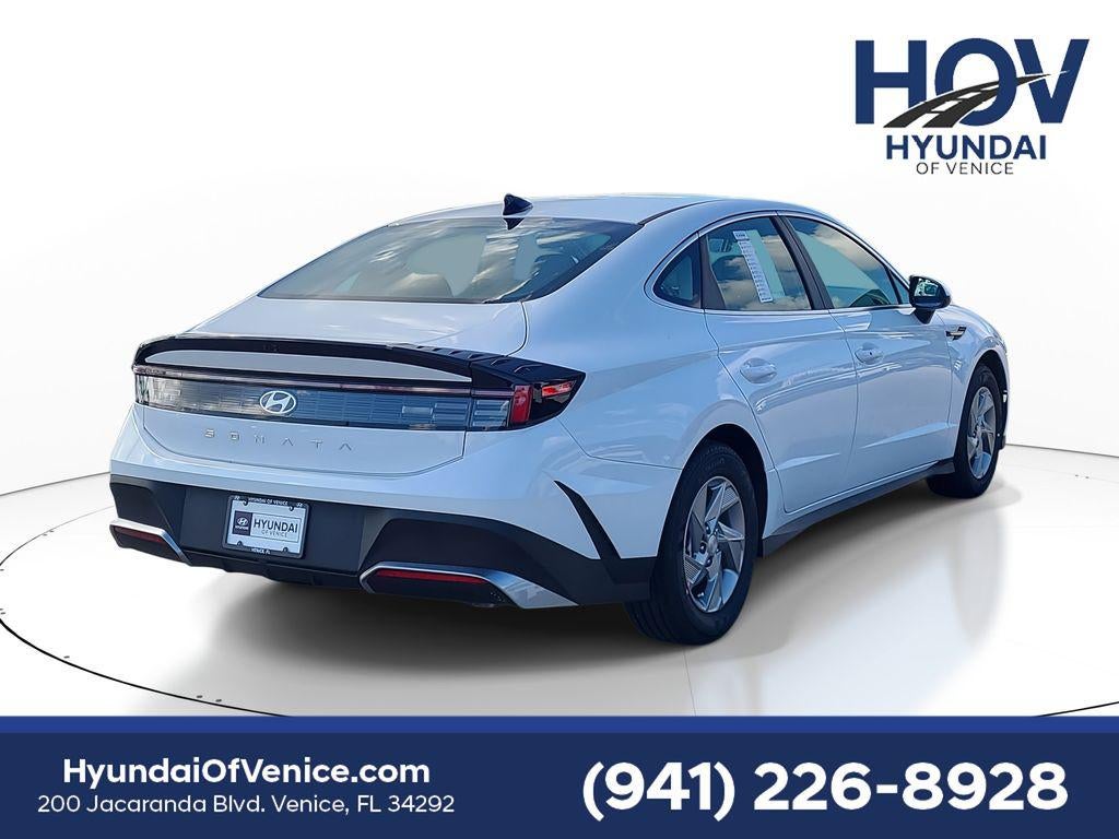 2025 Hyundai SONATA SE