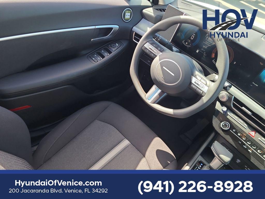 2025 Hyundai SONATA SE