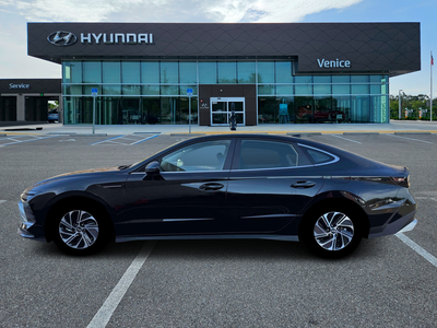 2026 Hyundai SONATA HYBRID Blue