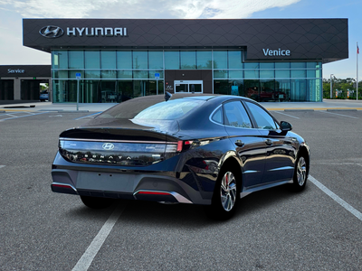 2026 Hyundai SONATA HYBRID Blue