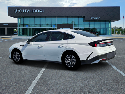 2026 Hyundai SONATA HYBRID Blue