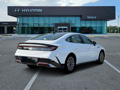 2026 Hyundai SONATA HYBRID SEL