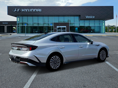 2026 Hyundai SONATA HYBRID SEL
