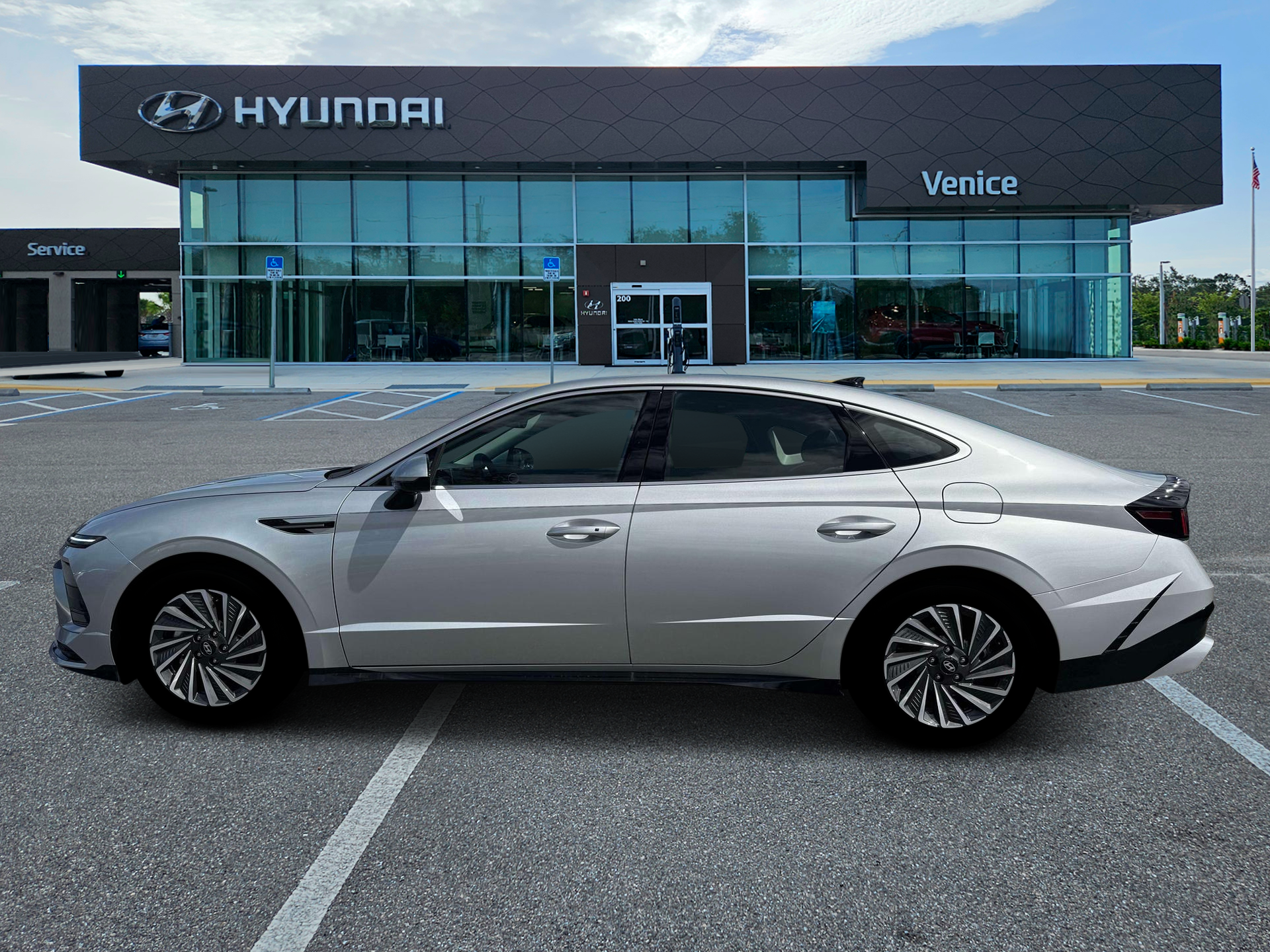 2026 Hyundai SONATA HYBRID SEL