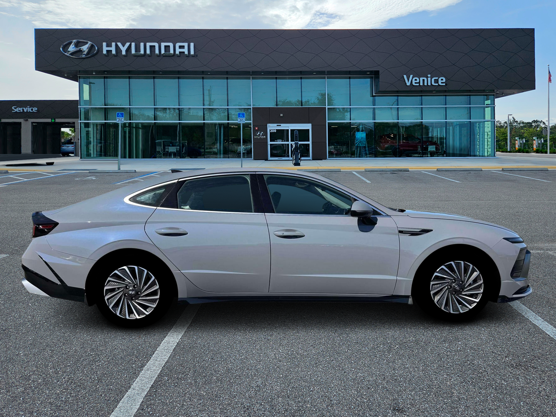 2026 Hyundai SONATA HYBRID SEL