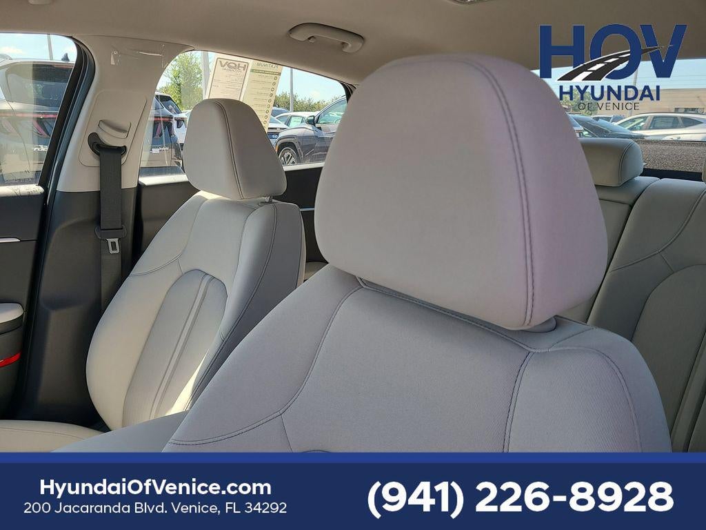 2025 Hyundai SONATA HYBRID SEL