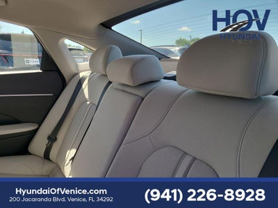 2025 Hyundai SONATA HYBRID SEL