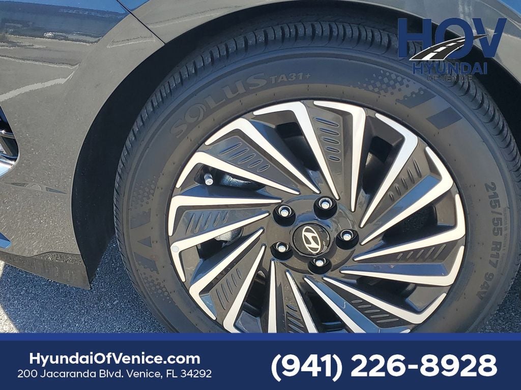 2025 Hyundai SONATA HYBRID SEL
