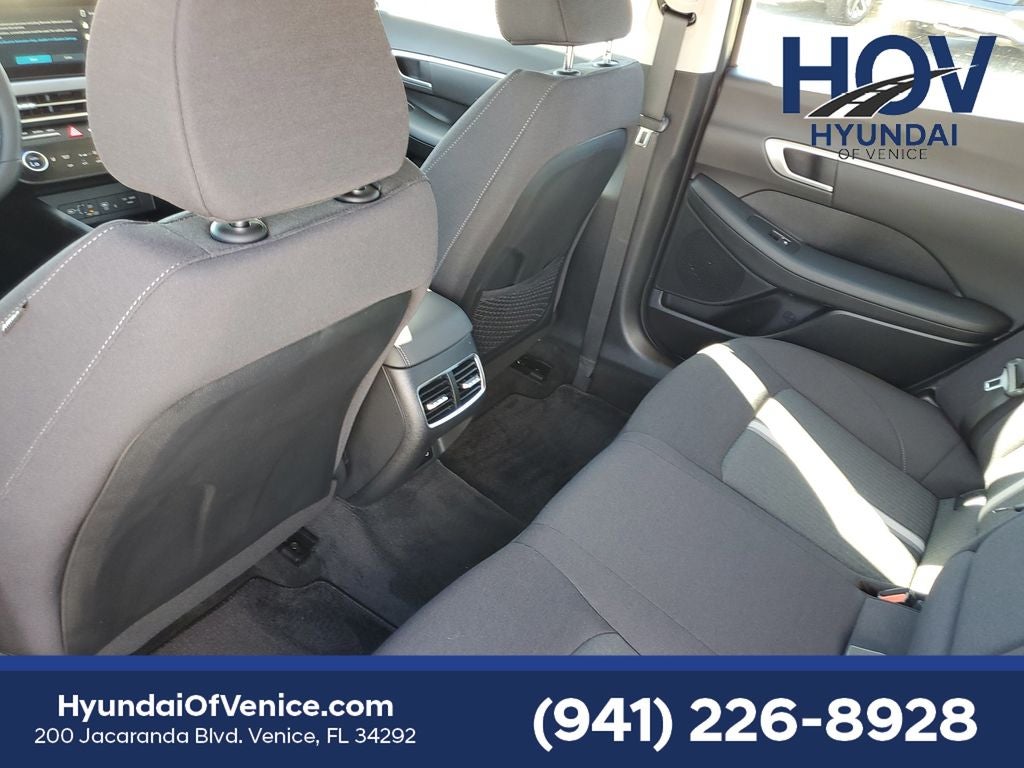 2025 Hyundai SONATA HYBRID SEL