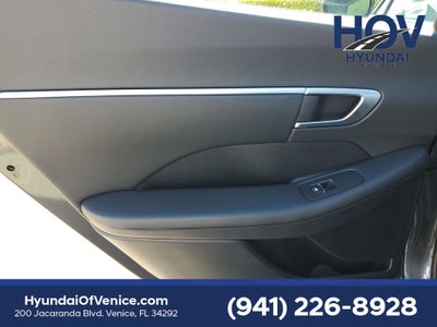 2025 Hyundai SONATA HYBRID SEL