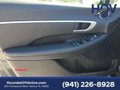2025 Hyundai SONATA HYBRID SEL
