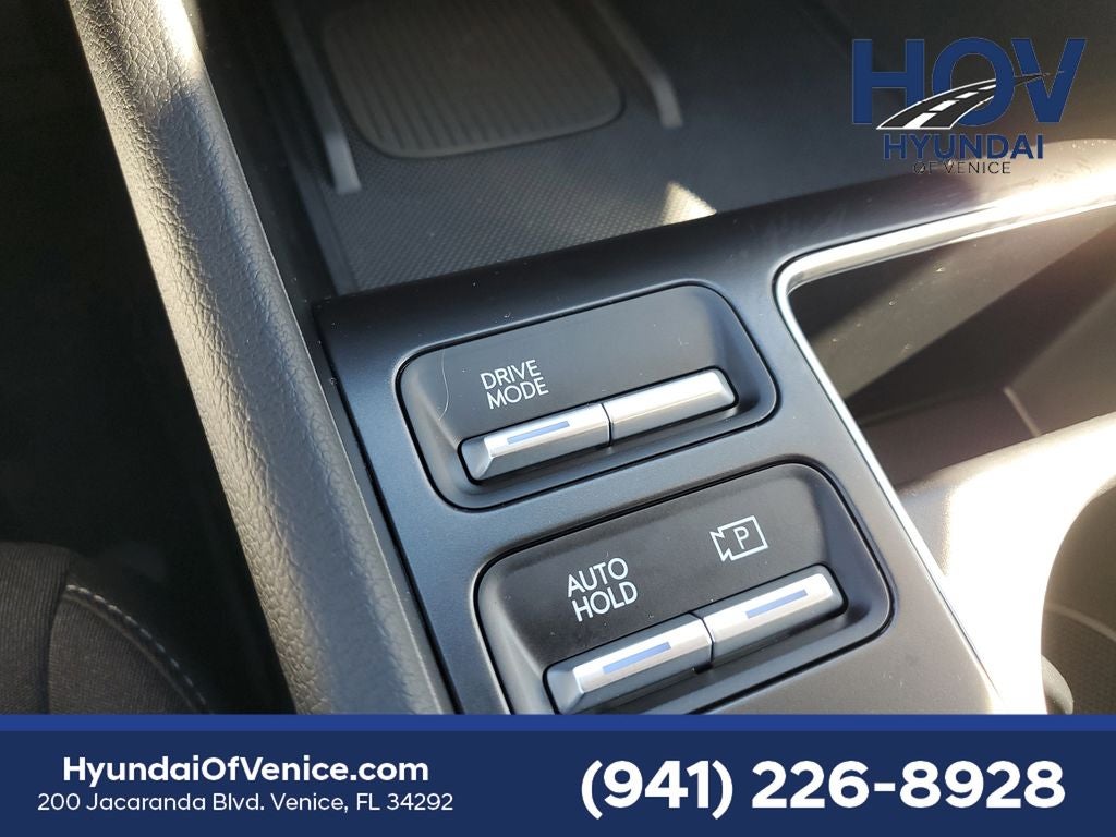 2025 Hyundai SONATA HYBRID SEL