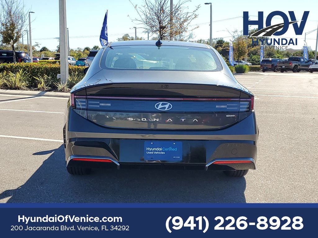 2025 Hyundai SONATA HYBRID SEL