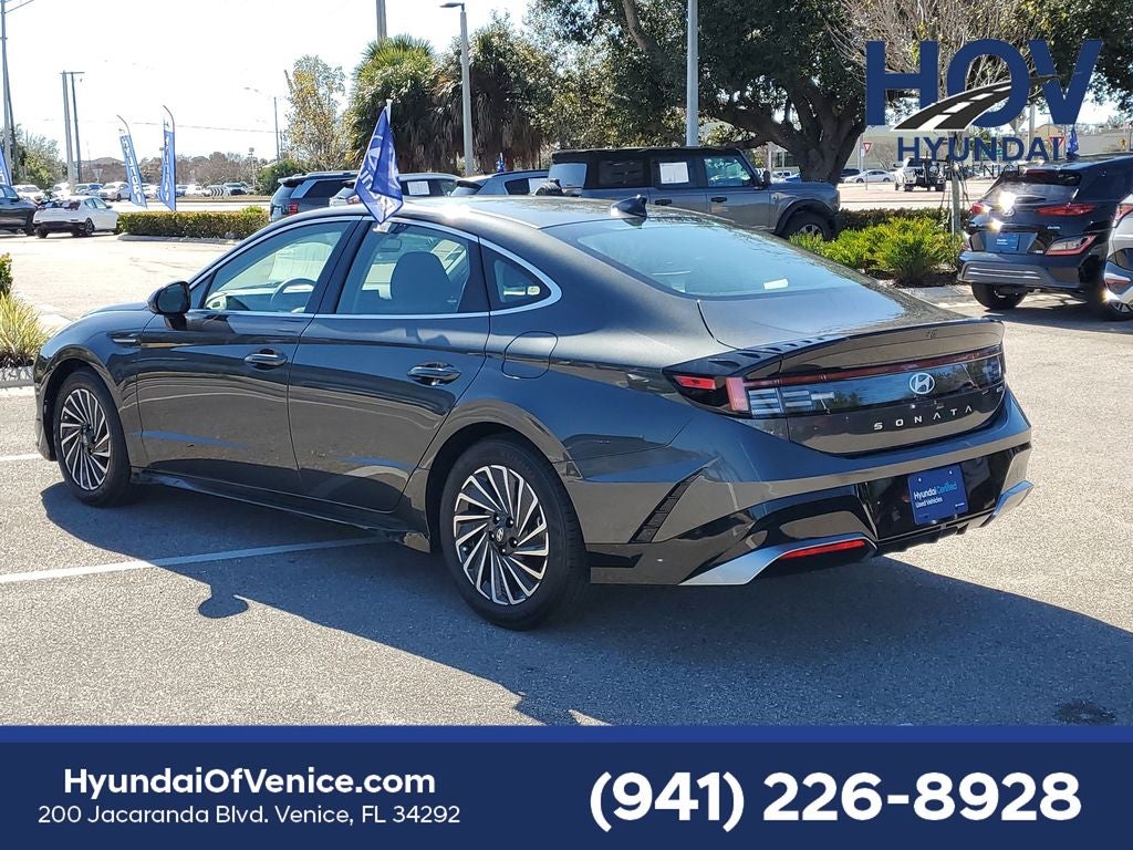 2025 Hyundai SONATA HYBRID SEL