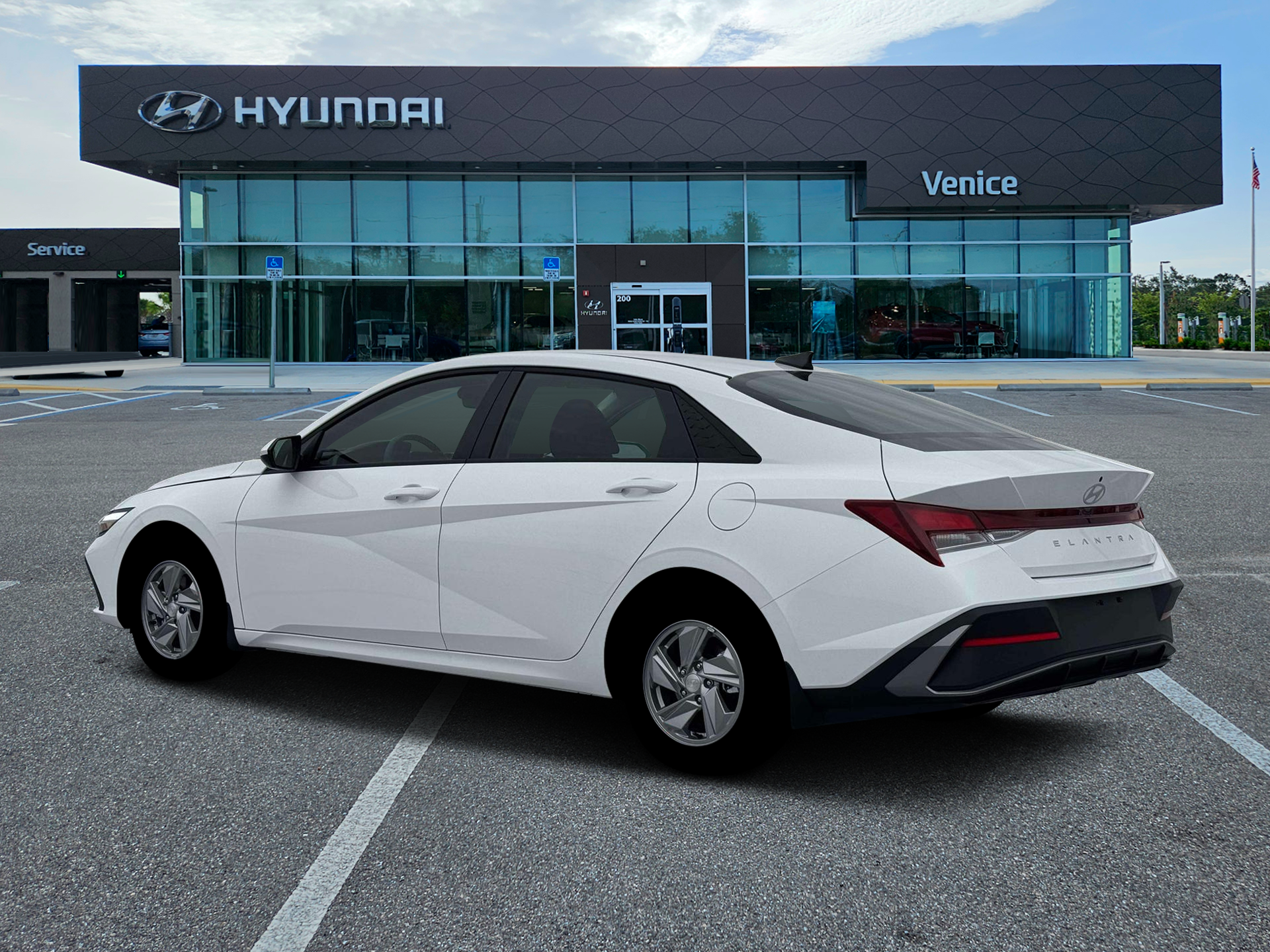 2026 Hyundai ELANTRA SE