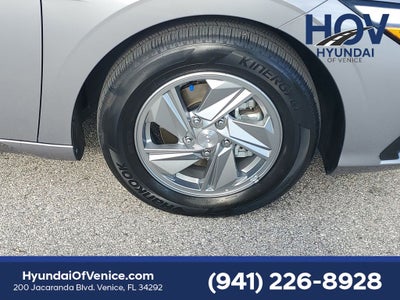 2026 Hyundai ELANTRA SE