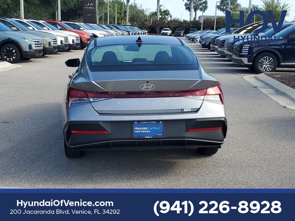2026 Hyundai ELANTRA SE