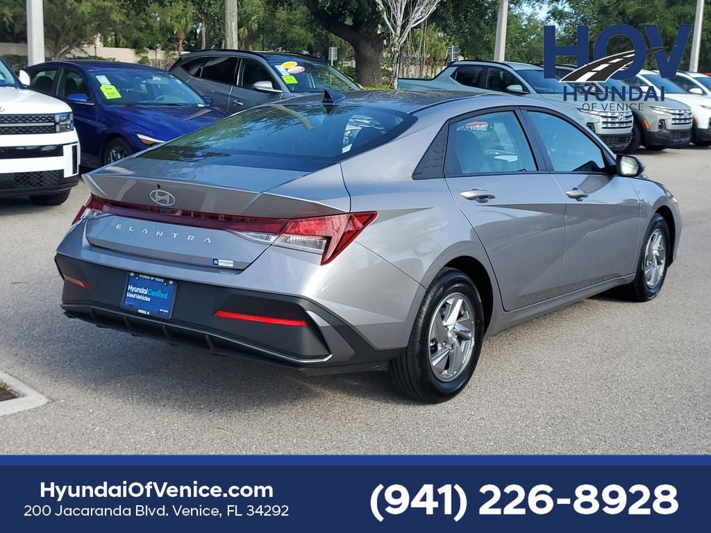 2026 Hyundai ELANTRA SE