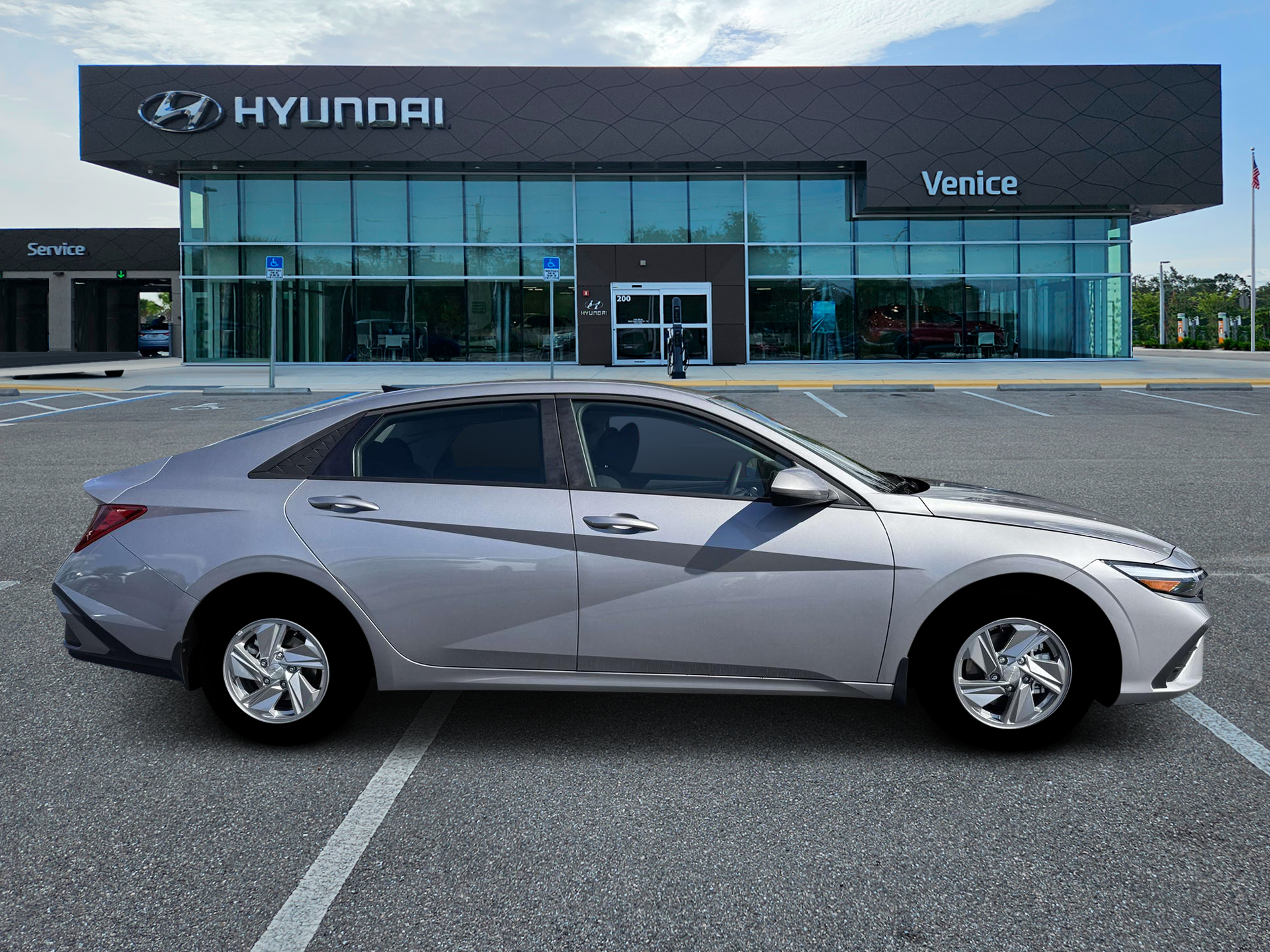 2026 Hyundai ELANTRA SE