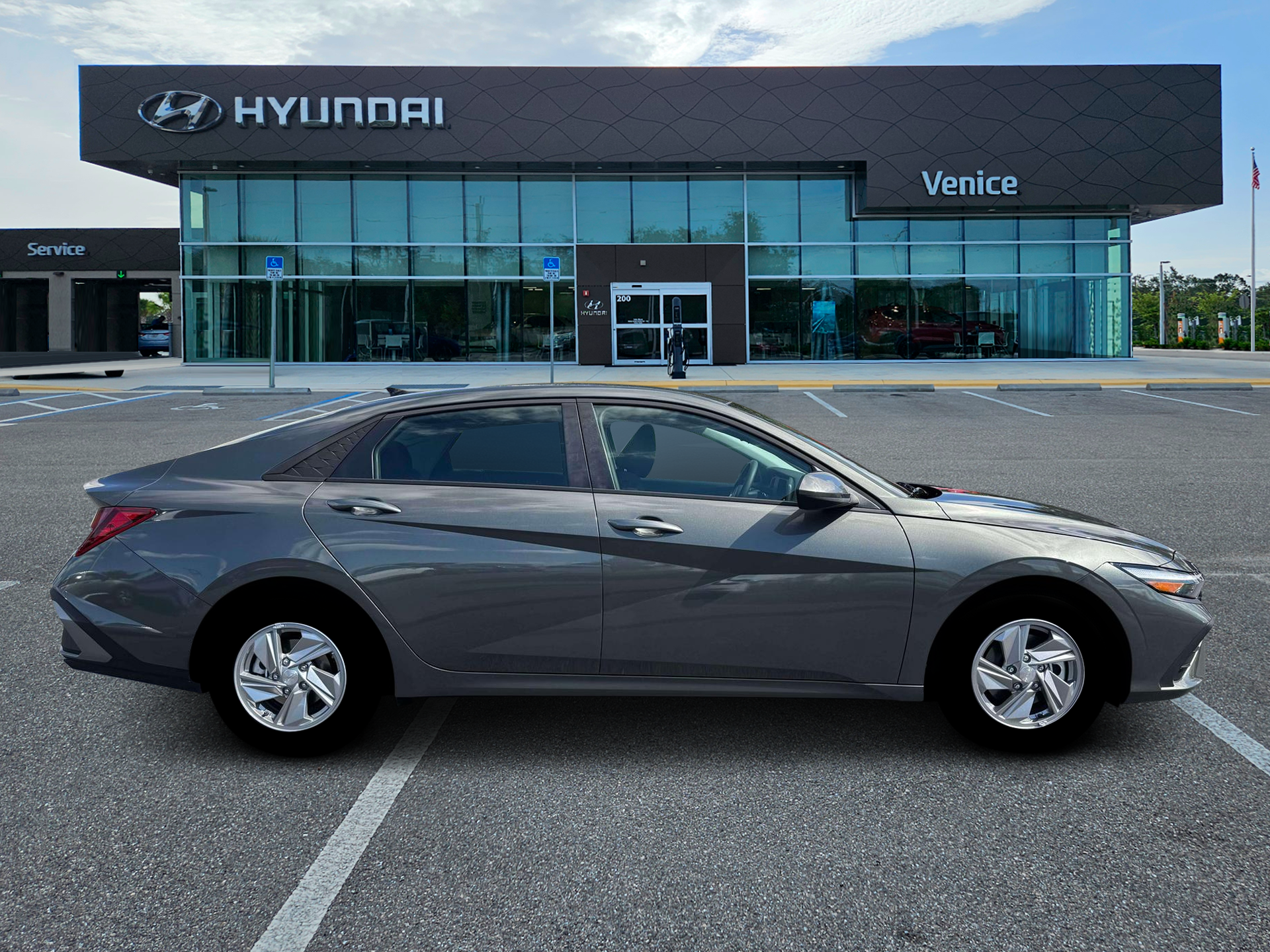 2026 Hyundai ELANTRA SE