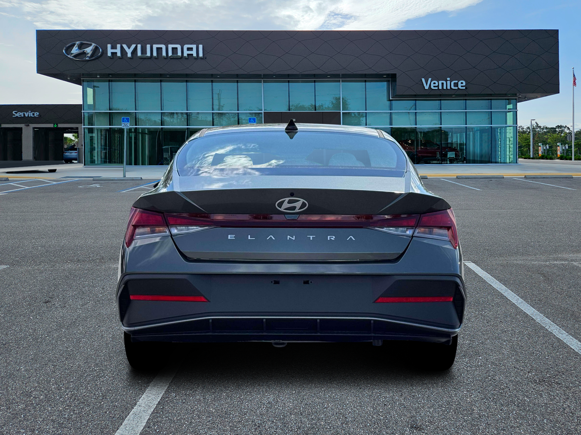 2026 Hyundai ELANTRA SE