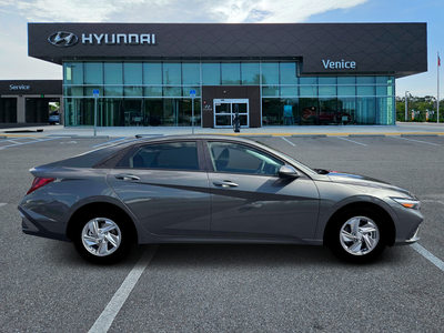 2026 Hyundai ELANTRA SE