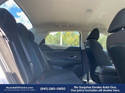 2024 Hyundai ELANTRA SEL