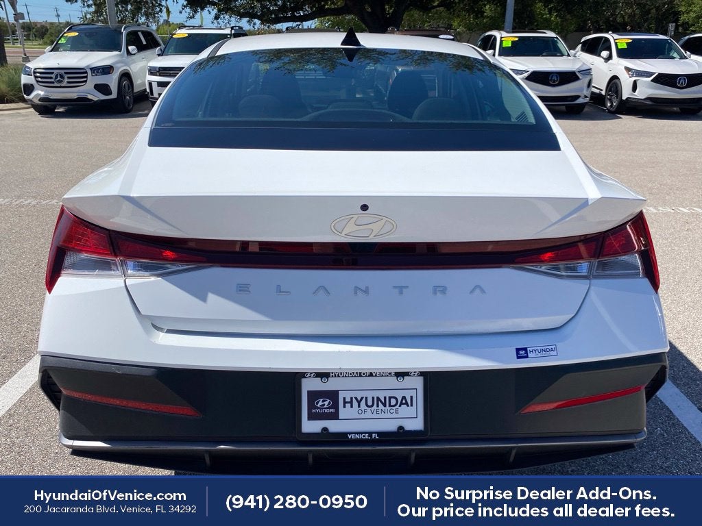 2024 Hyundai ELANTRA SEL