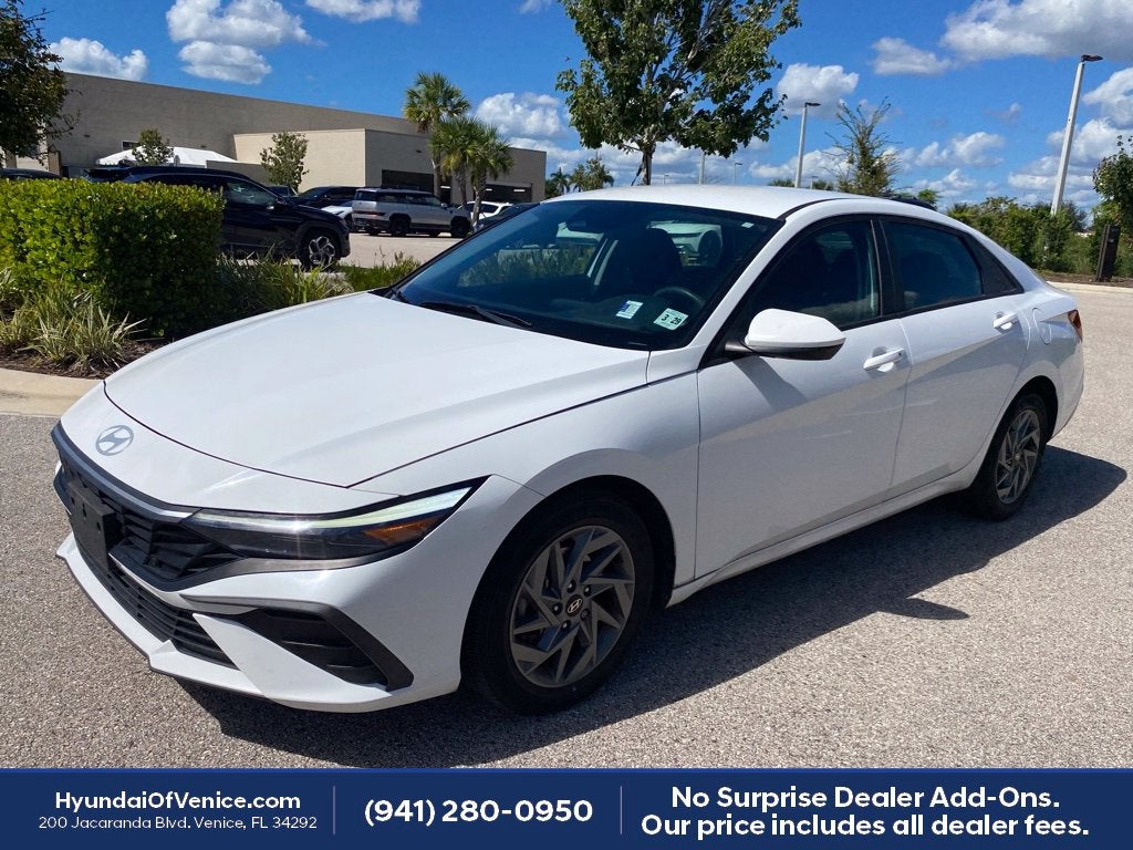 2024 Hyundai ELANTRA SEL