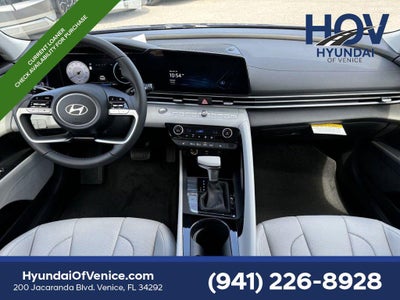 2025 Hyundai ELANTRA Limited