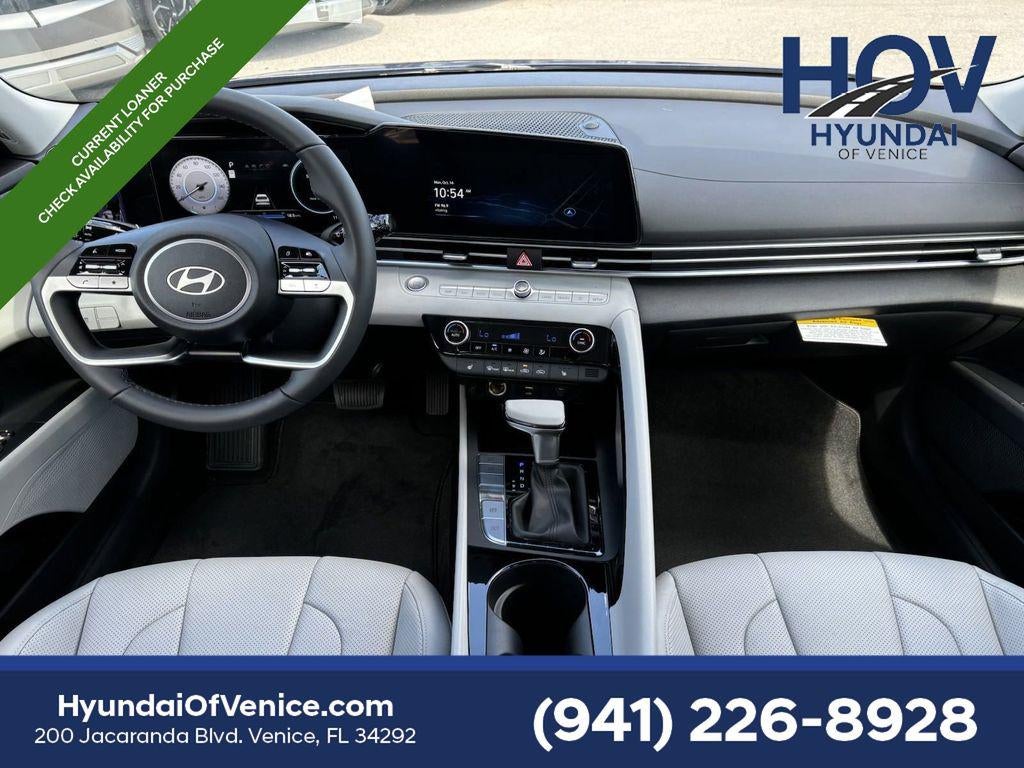 2025 Hyundai ELANTRA Limited