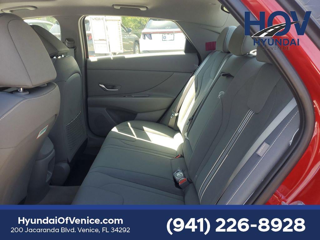 2025 Hyundai ELANTRA SEL Convenience