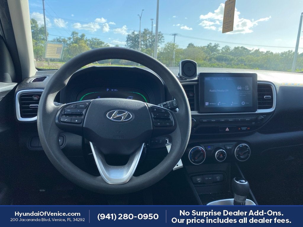 2024 Hyundai VENUE SE