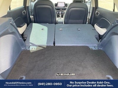 2024 Hyundai VENUE Limited