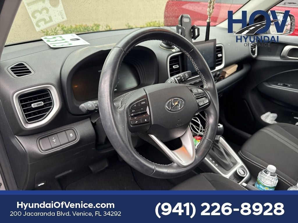 2024 Hyundai VENUE SEL
