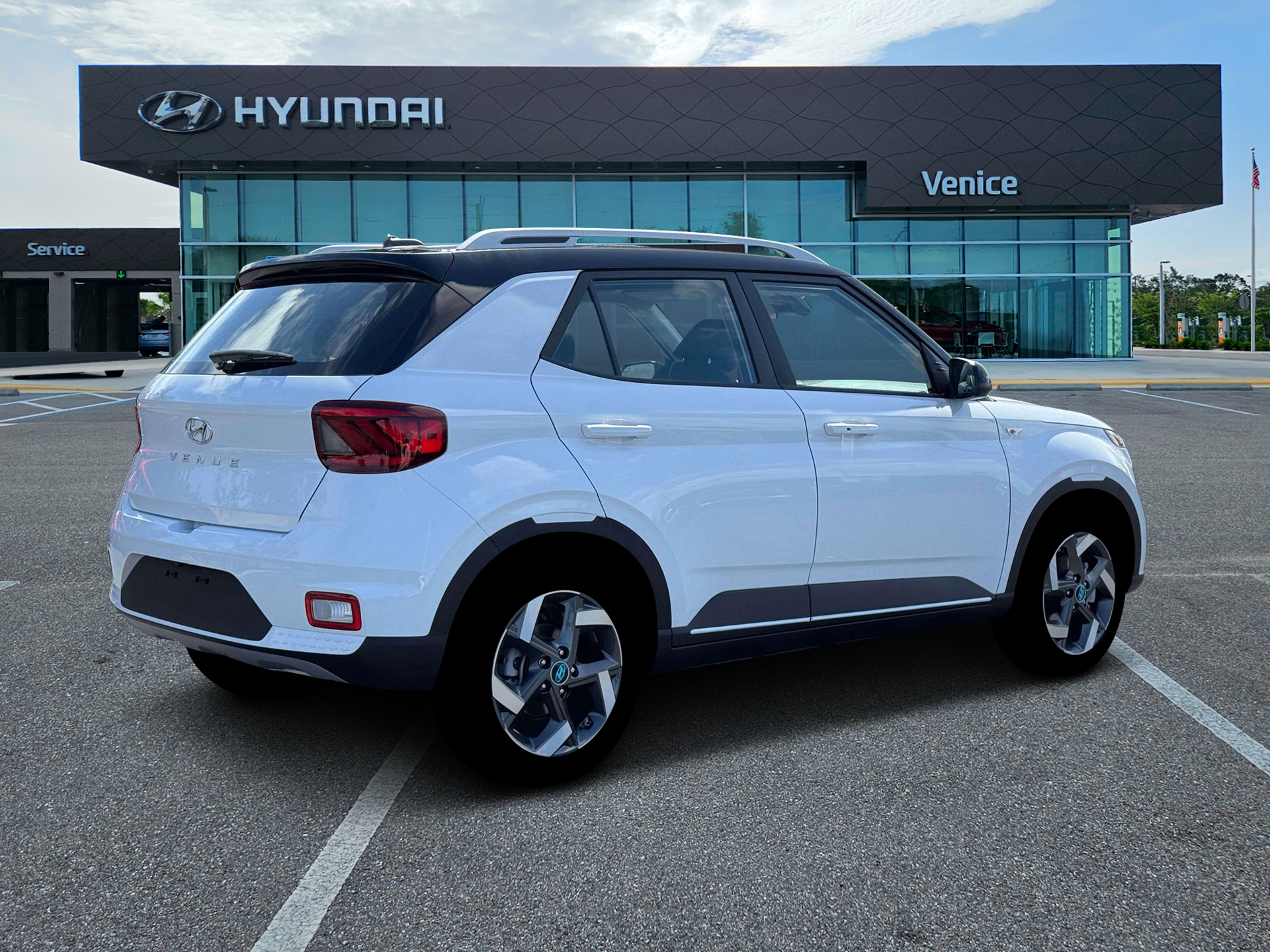 2026 Hyundai VENUE SEL W/Two-Tone Roof
