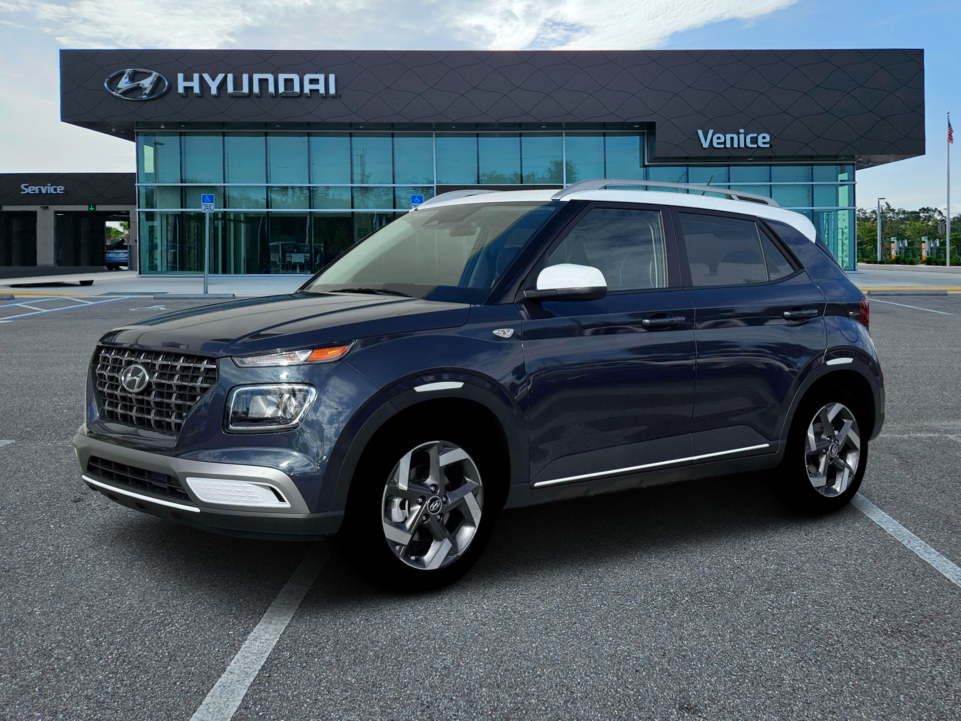 2026 Hyundai VENUE SEL W/Two-Tone Roof