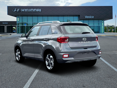 2026 Hyundai VENUE SEL W/Two-Tone Roof