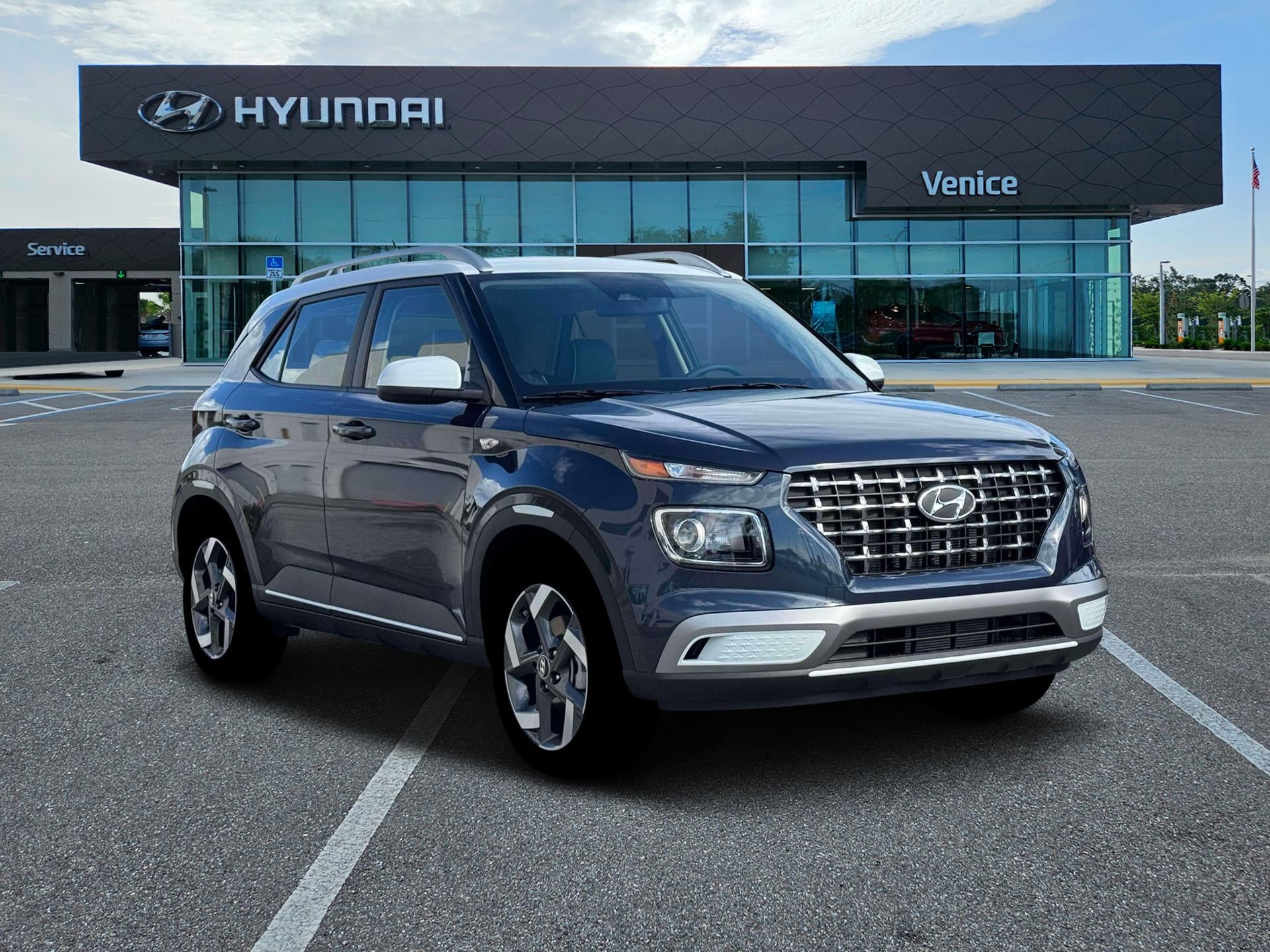 2026 Hyundai VENUE SEL W/Two-Tone Roof