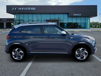 2026 Hyundai VENUE SEL W/Two-Tone Roof