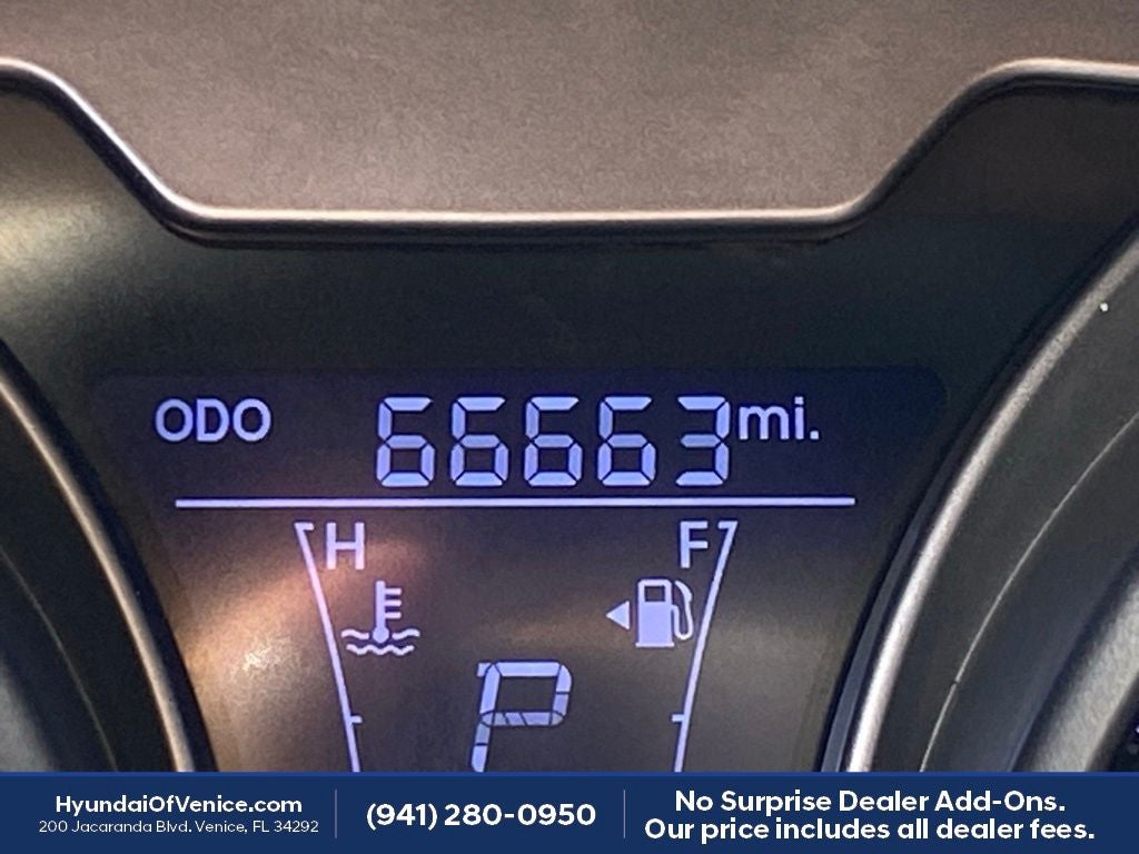 2016 Hyundai VELOSTER Base
