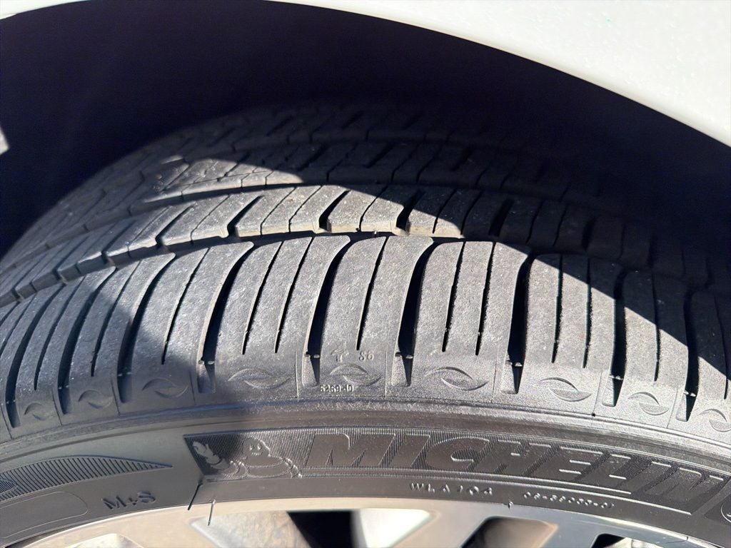 2020 Kia Cadenza Limited