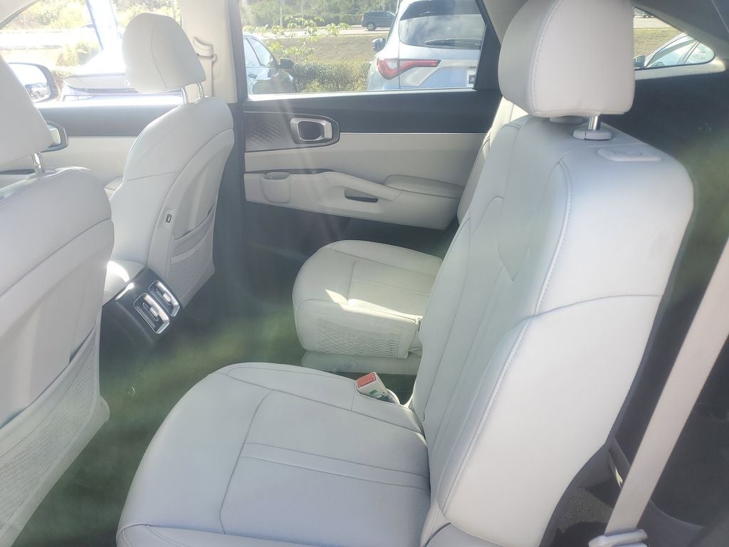 2022 Kia Sorento Hybrid S