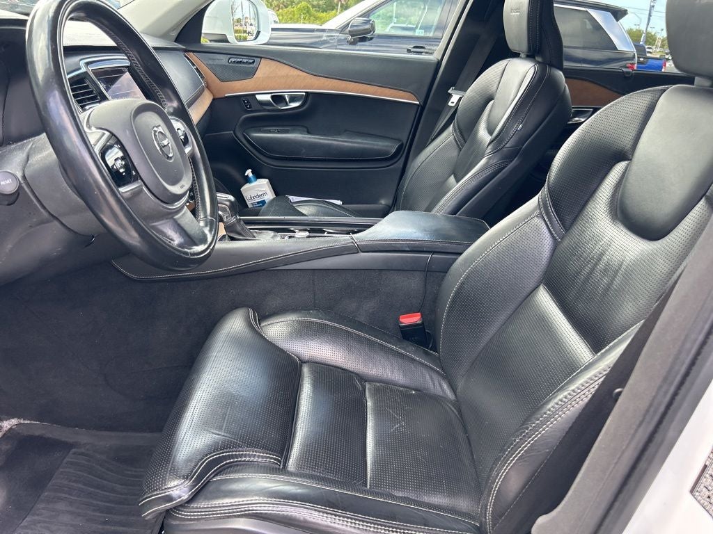 2019 Volvo XC90 T6 Inscription